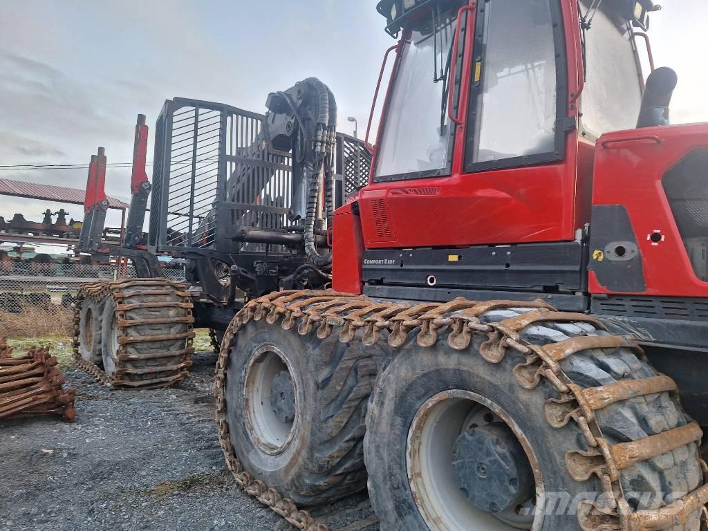 Komatsu 895 Forwarderji