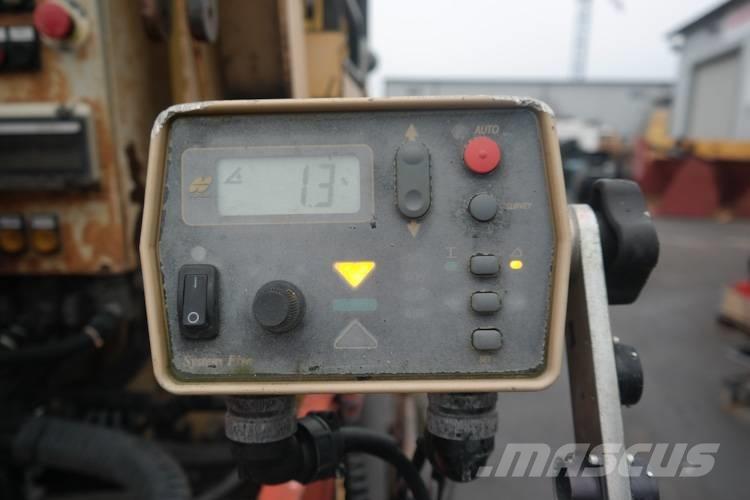 Dynapack F121 4WD Asfaltni finišerji