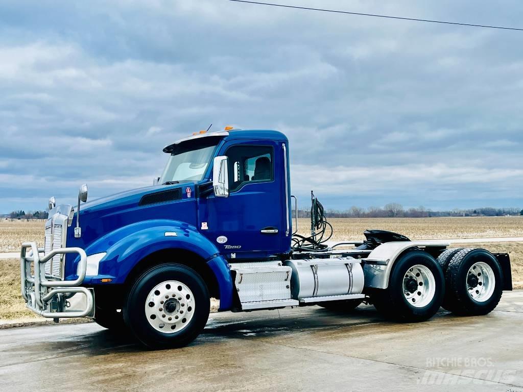 Kenworth T 880 Vlačilci
