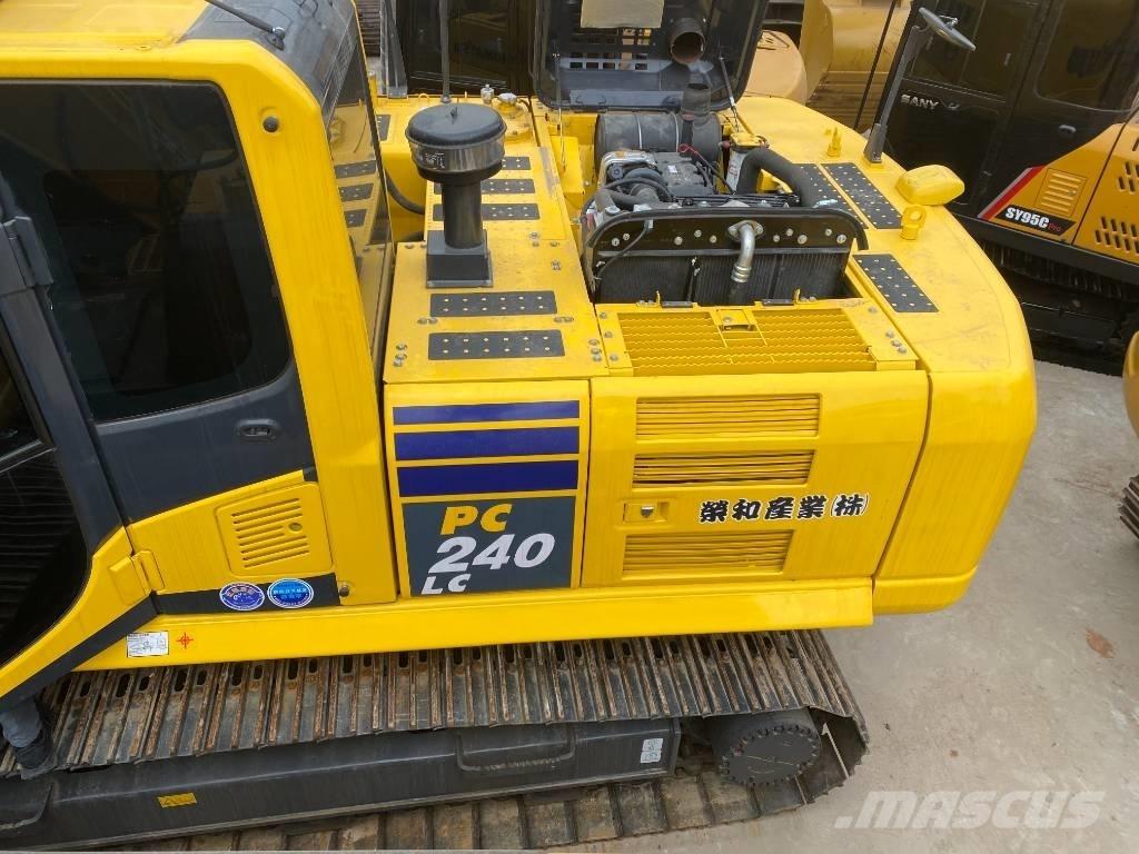 Komatsu PC 240 LC Bagri goseničarji