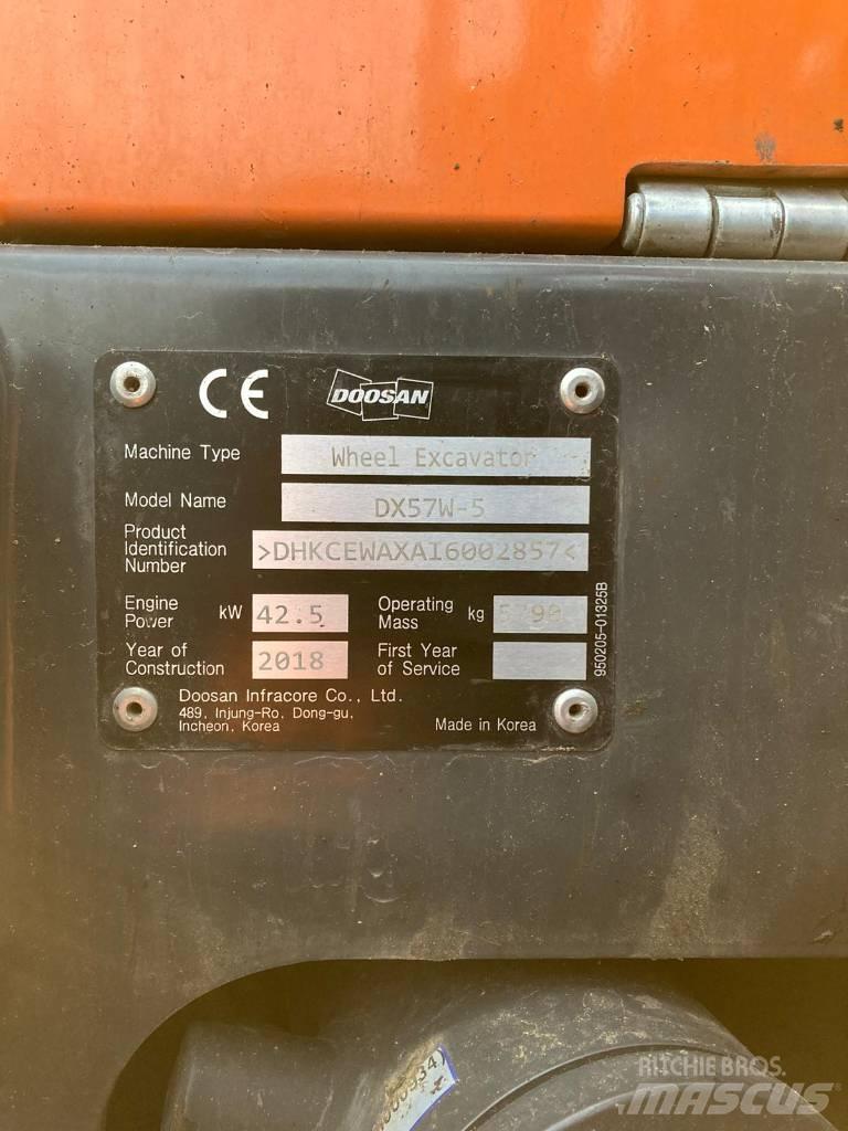 Doosan DX 57 W-5 Bagri na kolesih