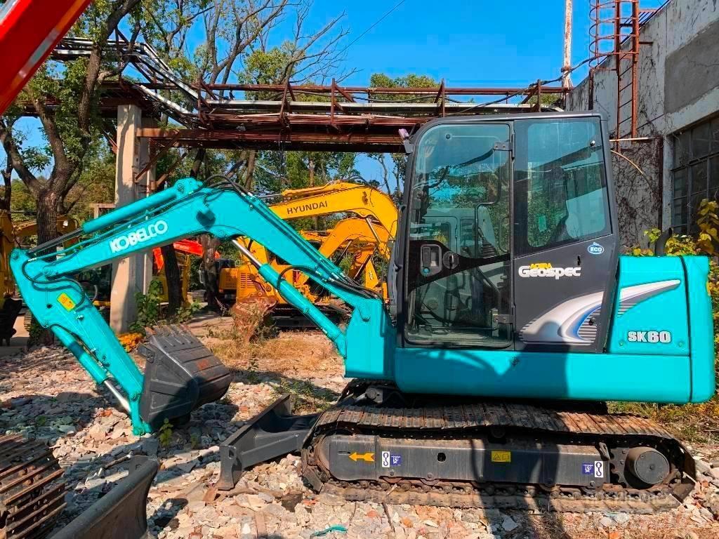 Kobelco SK 60 Bagri goseničarji
