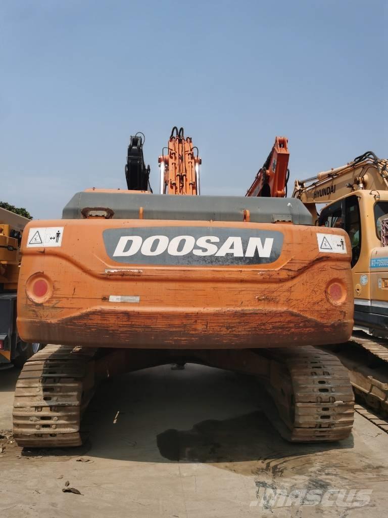 Doosan DX 300 LC--9C Bagri goseničarji