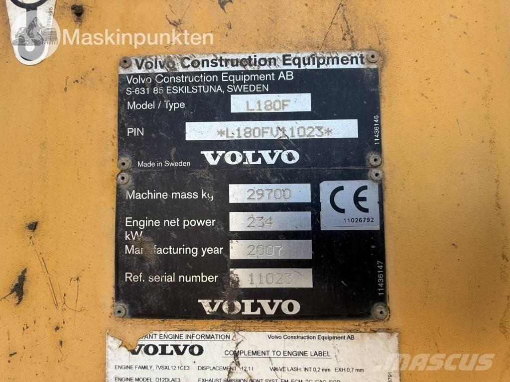 Volvo L 180 F Kolesni nakladalci
