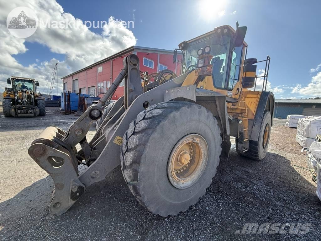 Volvo L 180 F Kolesni nakladalci