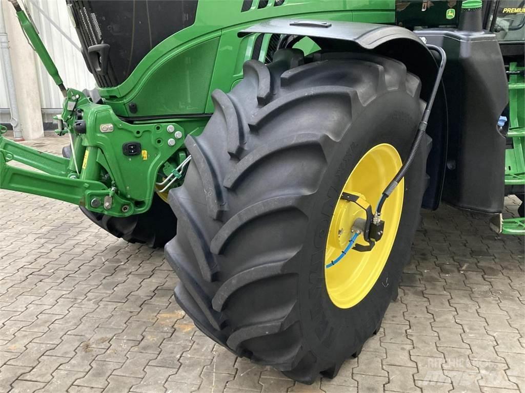 John Deere 6175R Traktorji