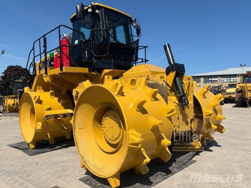 CAT 826 Kompaktorji odpadkov