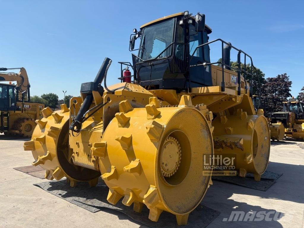 CAT 826 Kompaktorji odpadkov