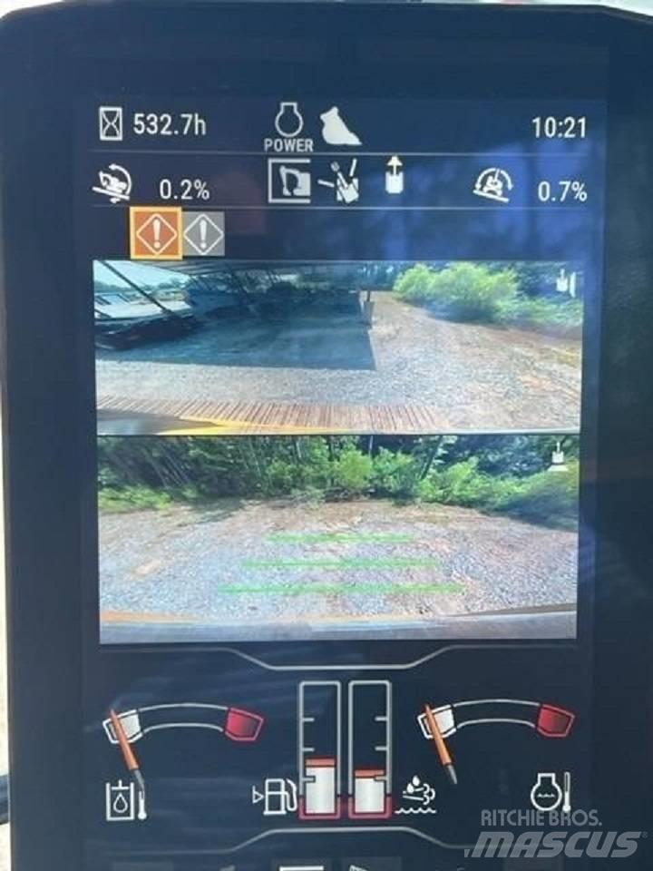 CAT 323 Bagri goseničarji