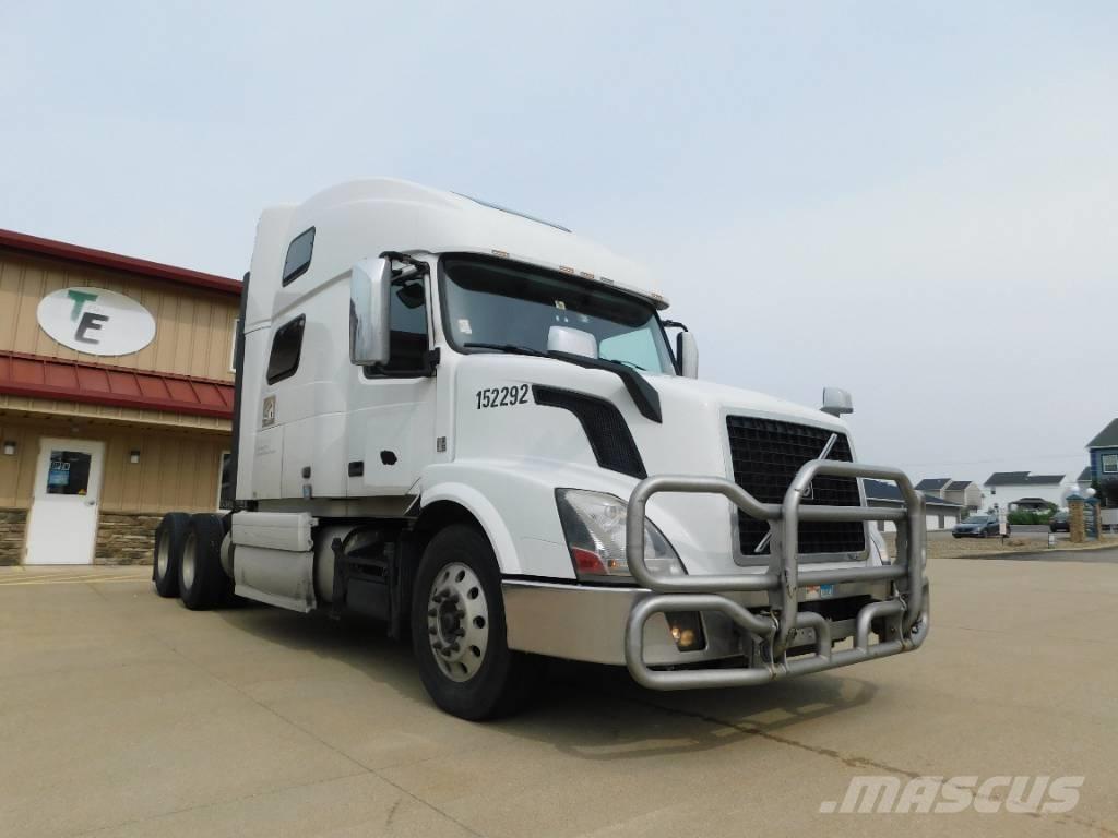 Volvo VNL Vlačilci
