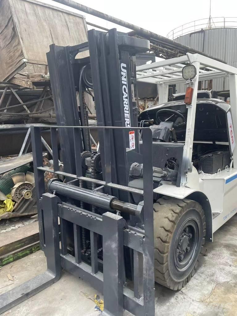 TCM 5 TON Dizelski viličarji