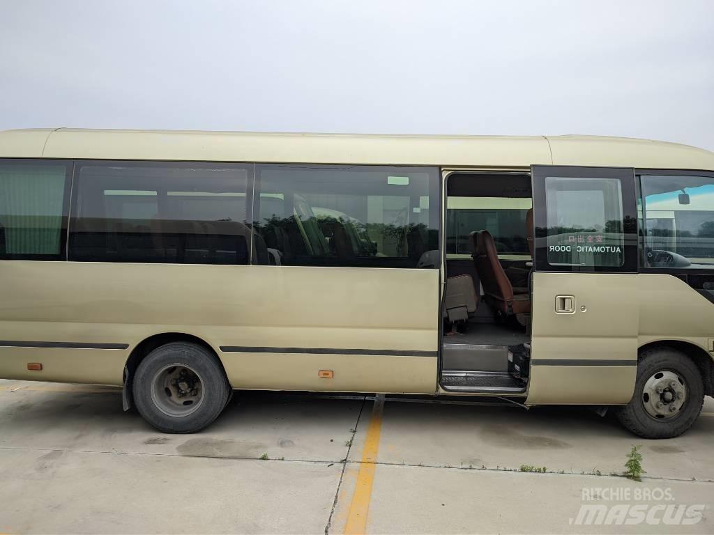 Toyota Coaster Medkrajevni avtobusi