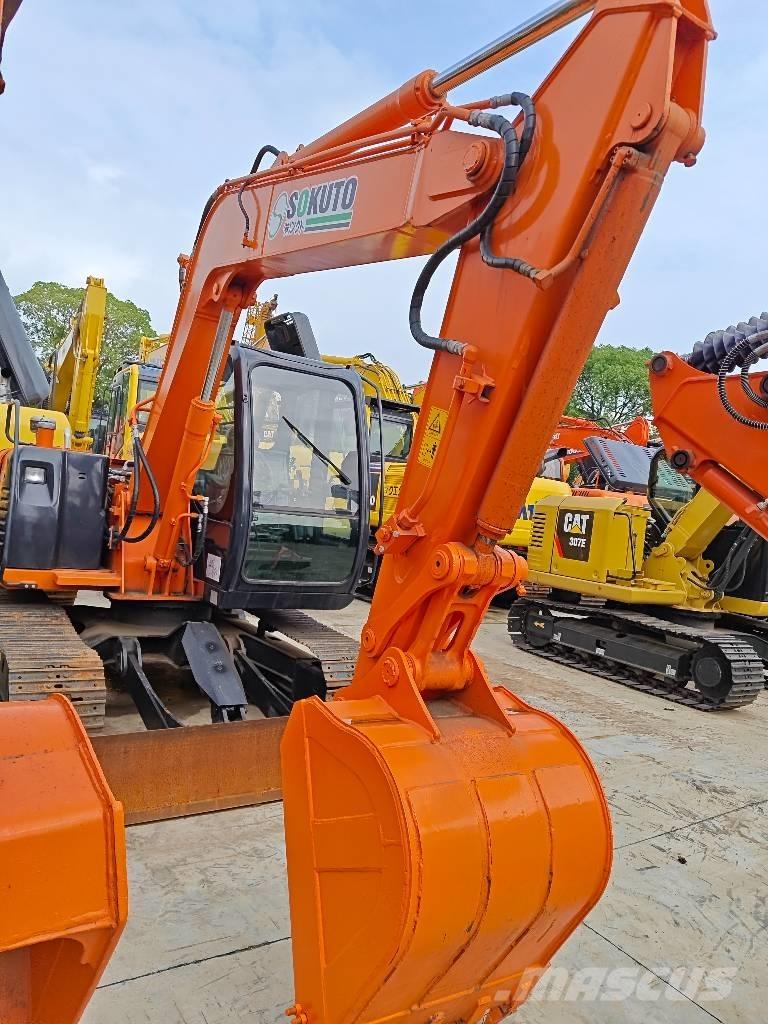 Hitachi ZX 70 Midi bagri 7t – 12t