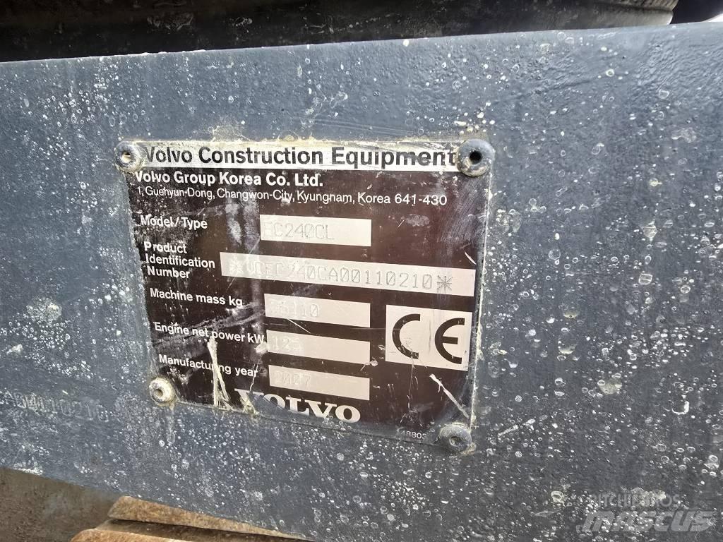 Volvo EC 240 C Bagri goseničarji