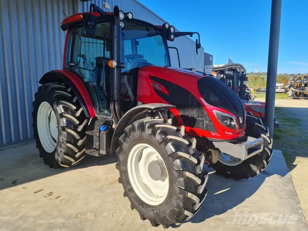 Valtra A 134 Traktorji