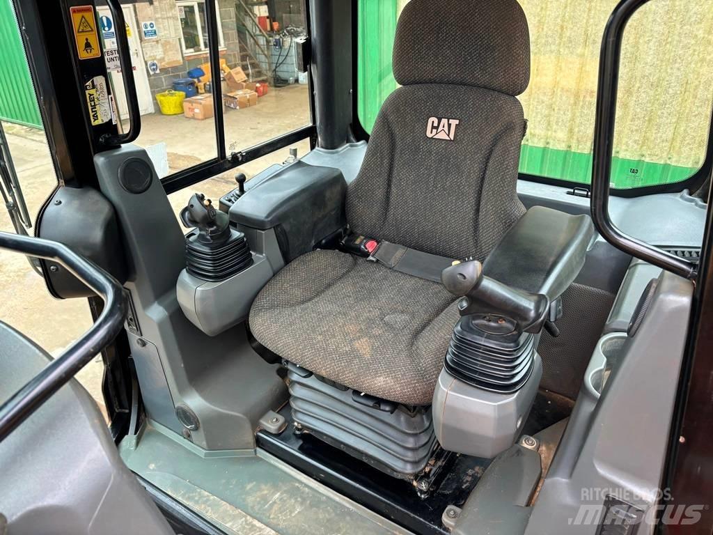 CAT D 6 K 2 LGP Buldožerji goseničarji