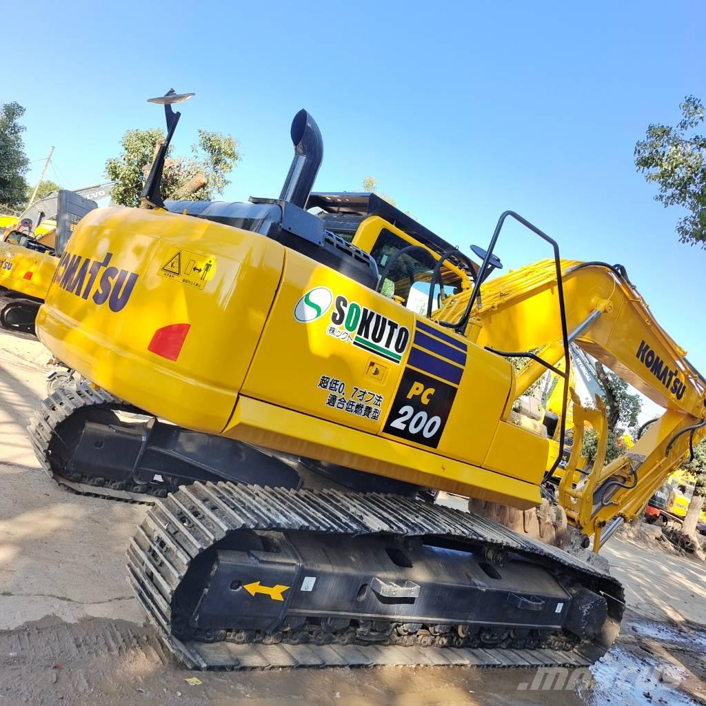 Komatsu PC 200-8 Bagri goseničarji
