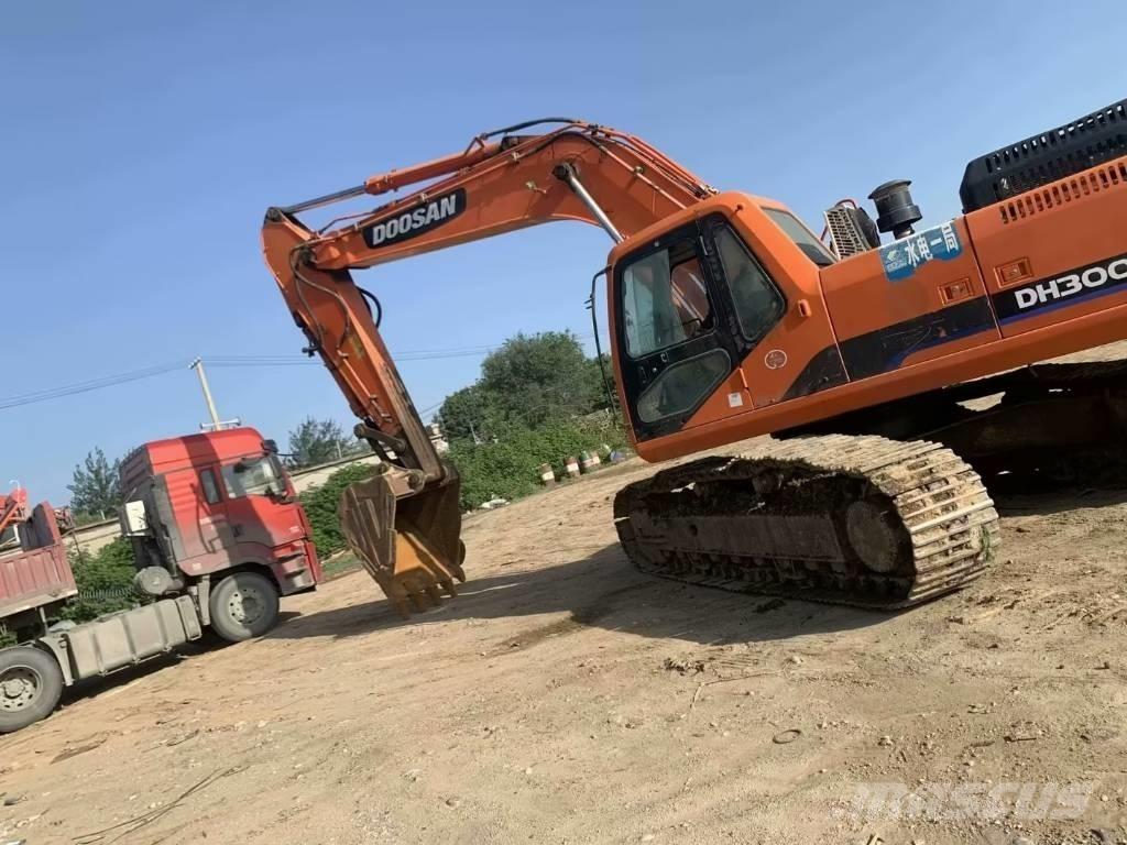 Doosan DH300 Bagri goseničarji