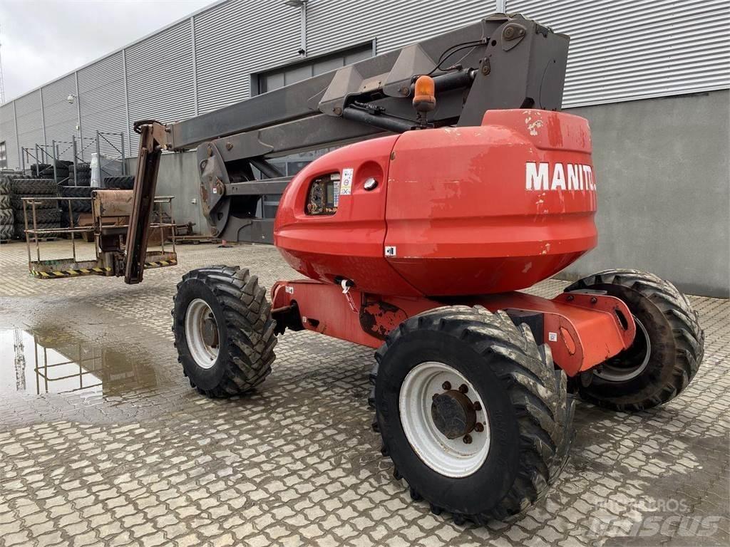 Manitou 200ATJ Zglobne dvižne ploščadi