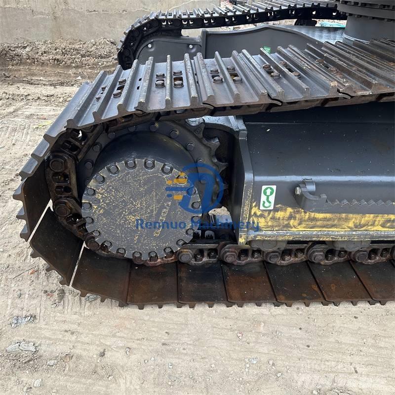 Volvo EC 240 Bagri goseničarji