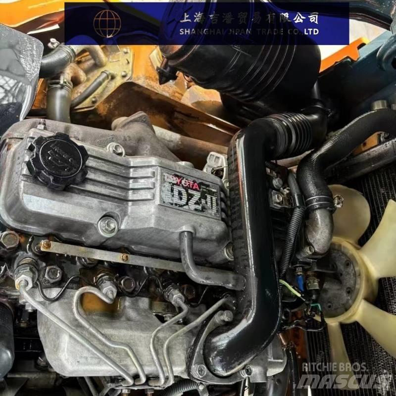 Toyota 25 Dizelski viličarji