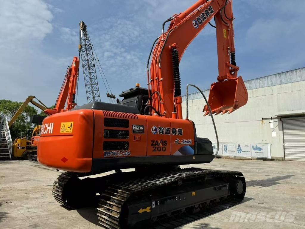 Hitachi ZX 200-3 G Midi bagri 7t – 12t