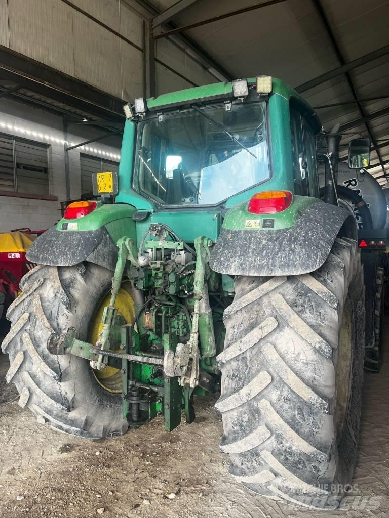 John Deere 6820 Traktorji