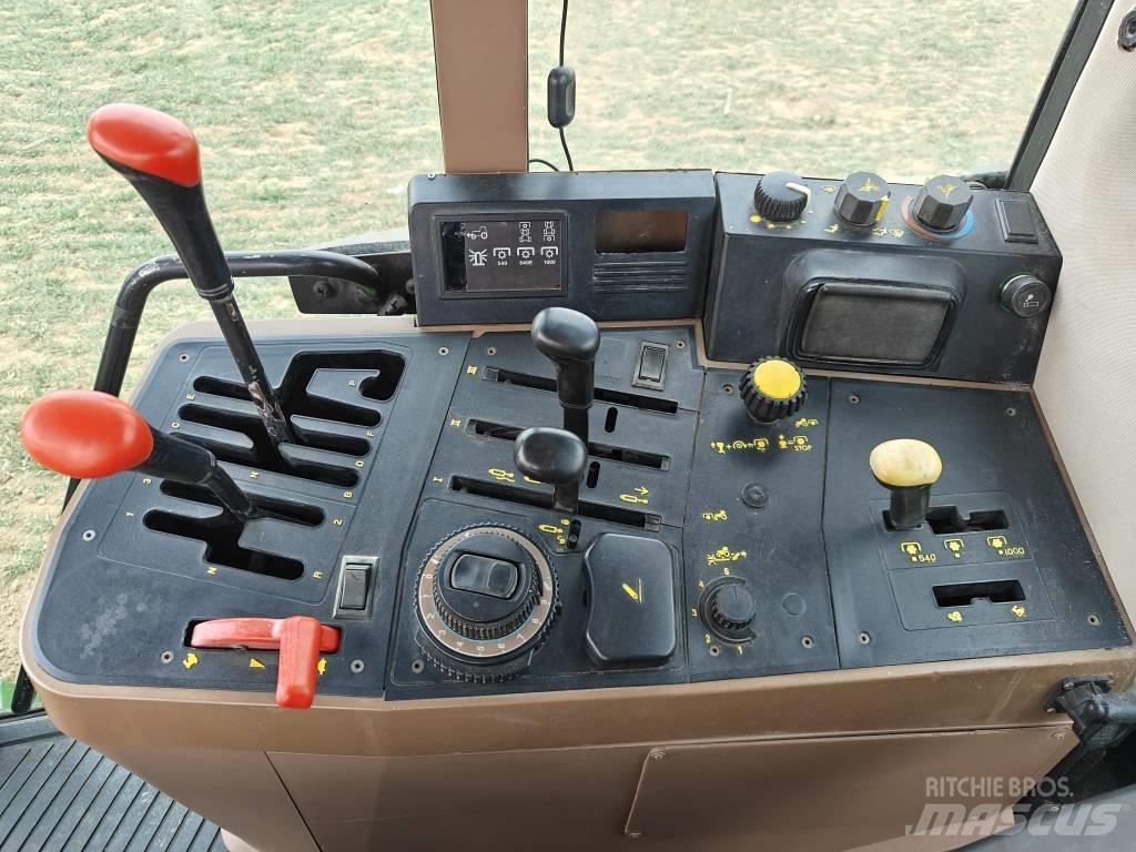 John Deere 6100 Traktorji