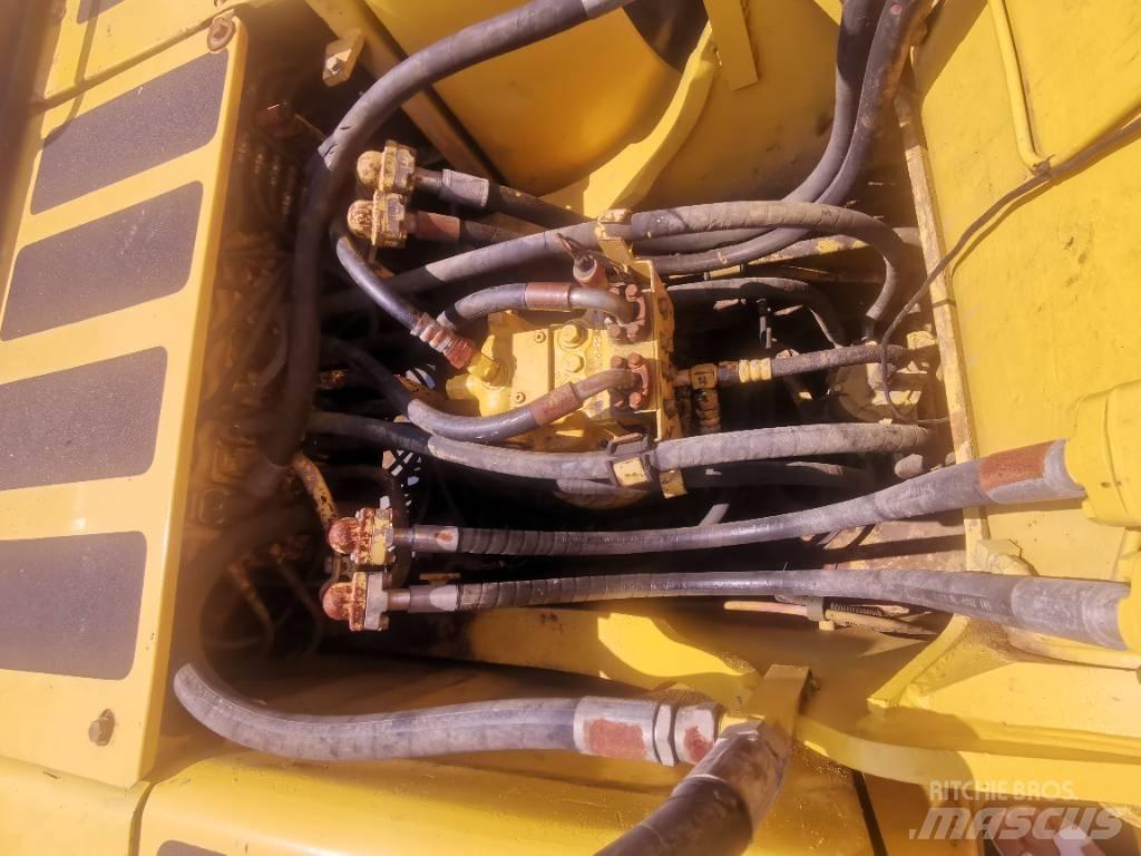Komatsu PC 200-6 Bagri goseničarji