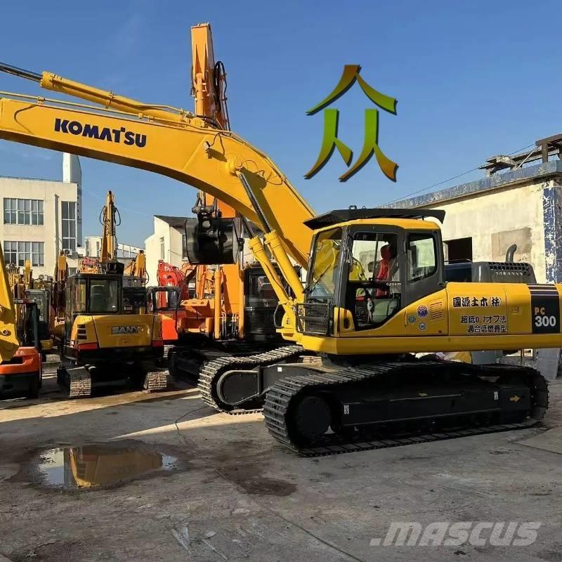 Komatsu PC 300 Bagri goseničarji