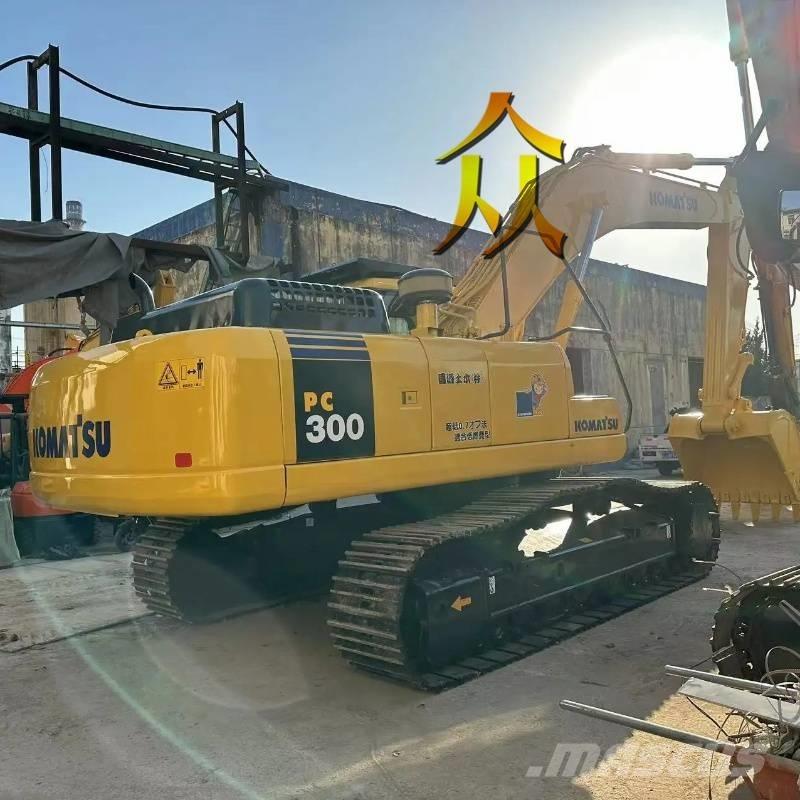 Komatsu PC 300 Bagri goseničarji