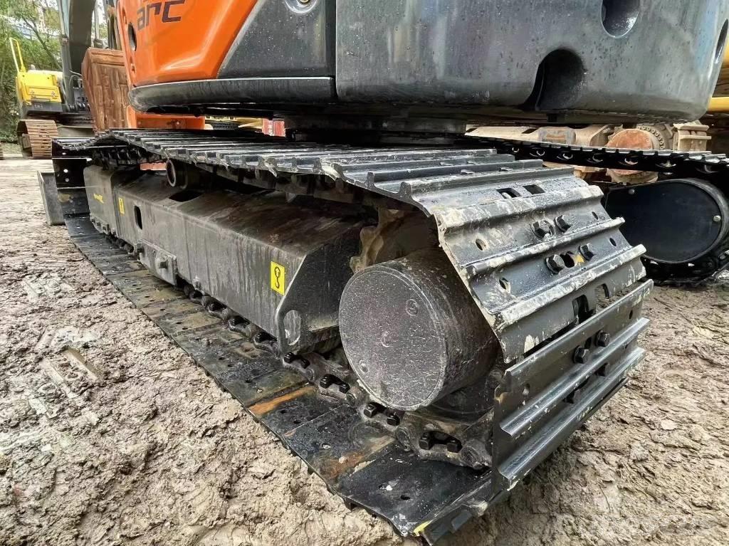 Hitachi ZX50U Mini bagri <7t