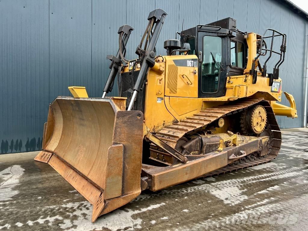 CAT D6T XL Buldožerji goseničarji