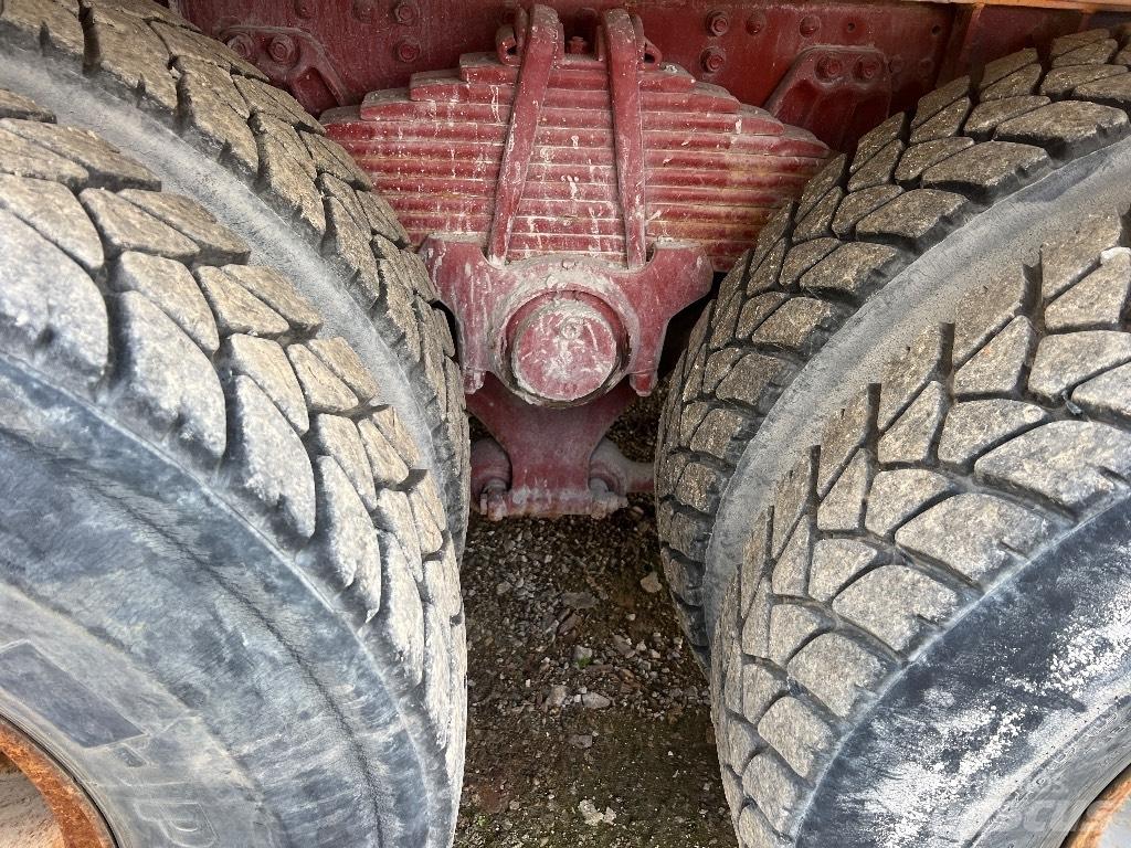 Iveco 330-36 H Kiper tovornjaki