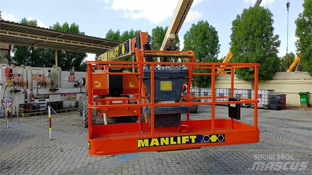 JLG 800AJ Zglobne dvižne ploščadi