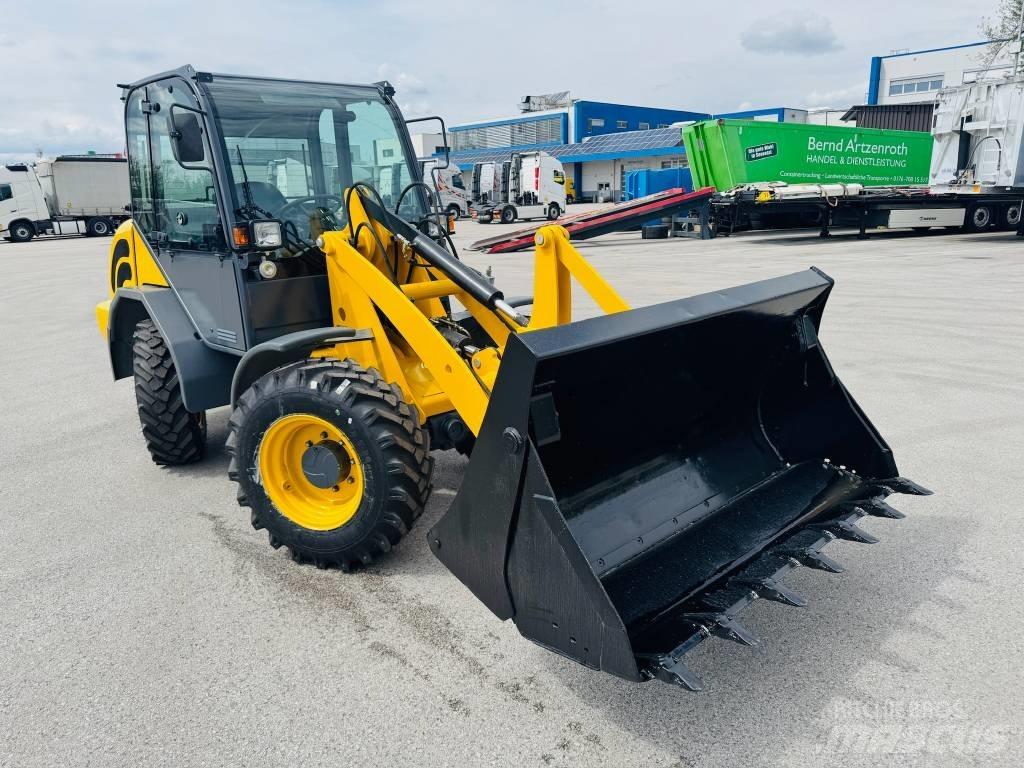 Terex 800L Kolesni nakladalci