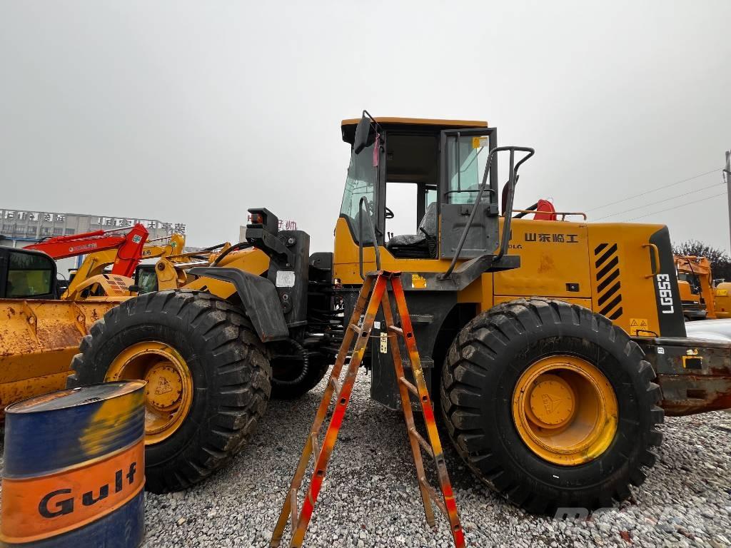 SDLG LG 953 Kolesni nakladalci