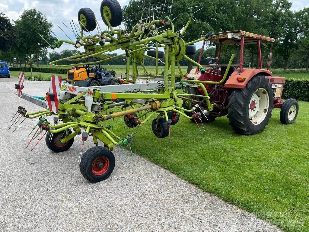 CLAAS volto 1050t Obračalniki in zgrabljalniki