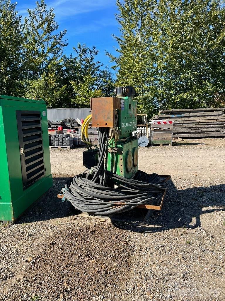  EMS EFS 15 Vibracijski nabijalci pilotov