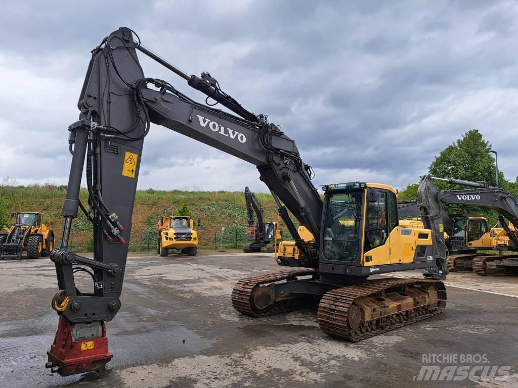 Volvo EC 220 DL Bagri goseničarji