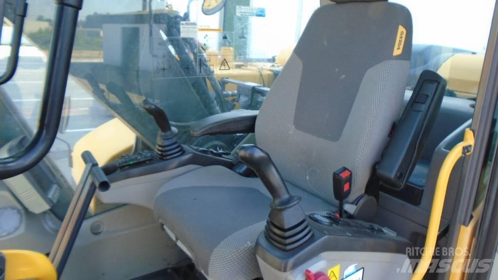 Volvo EC 160 D Bagri goseničarji