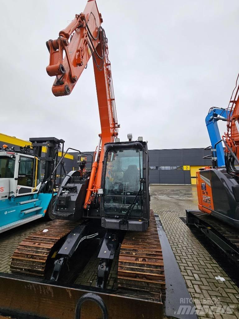 Hitachi ZX 135 US-7 Bagri goseničarji