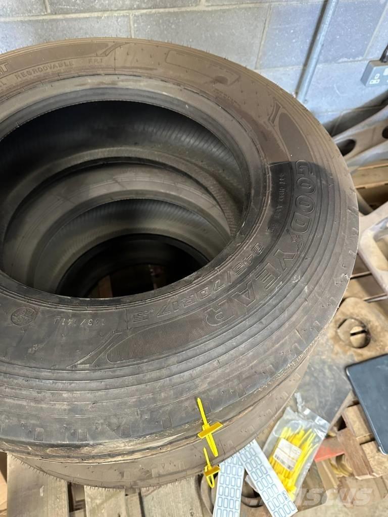 Goodyear 245/70R17 Gume, kolesa in platišča
