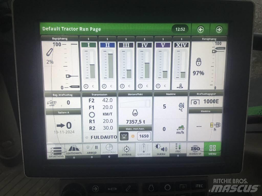 John Deere 6215 R Traktorji