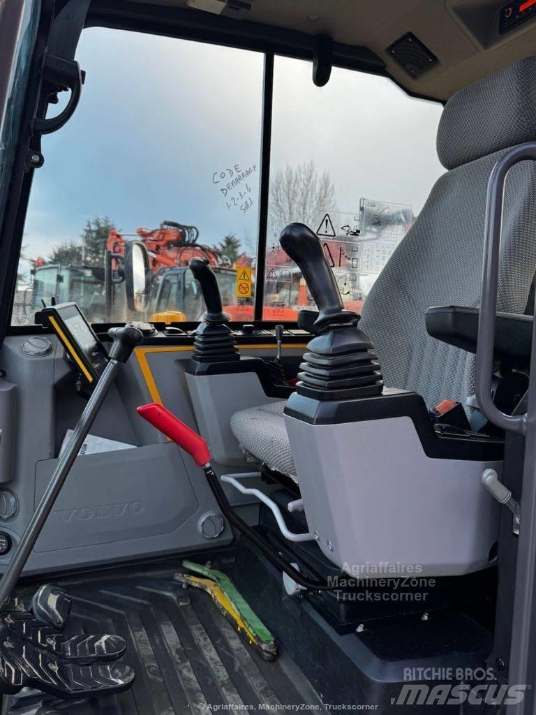 Volvo EC 60 Bagri goseničarji