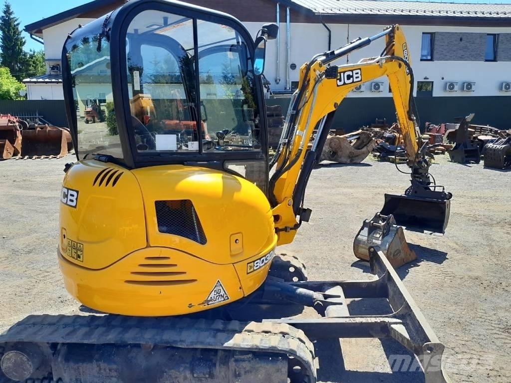 JCB 8030 Mini bagri <7t