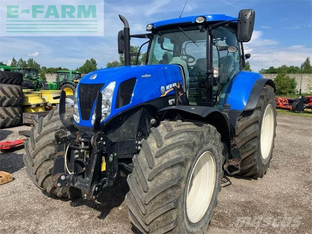 New Holland T7.220 Traktorji