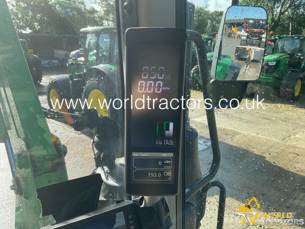 John Deere 6100 M Traktorji