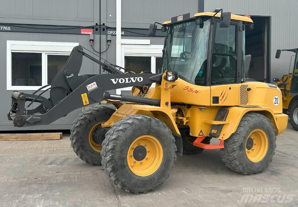 Volvo L 35 G Skid steer mini nakladalci