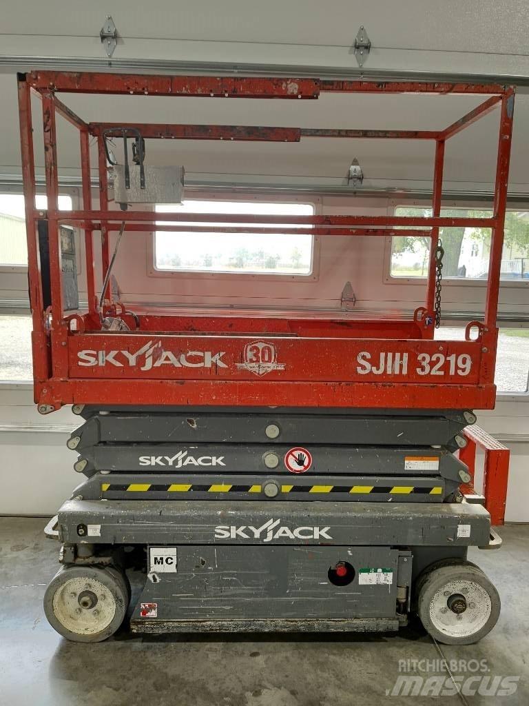 SkyJack SJ III 3219 Škarjaste dvižne ploščadi